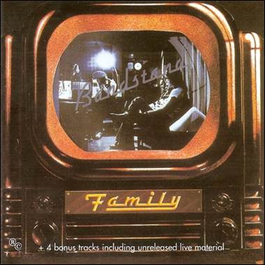 A television with a television screen
Description automatically generated with medium confidence