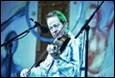 A person playing a violin

Description automatically generated